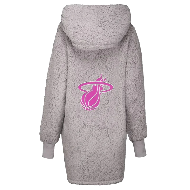 Jill Martin Miami HEAT BCA Lounger Plush