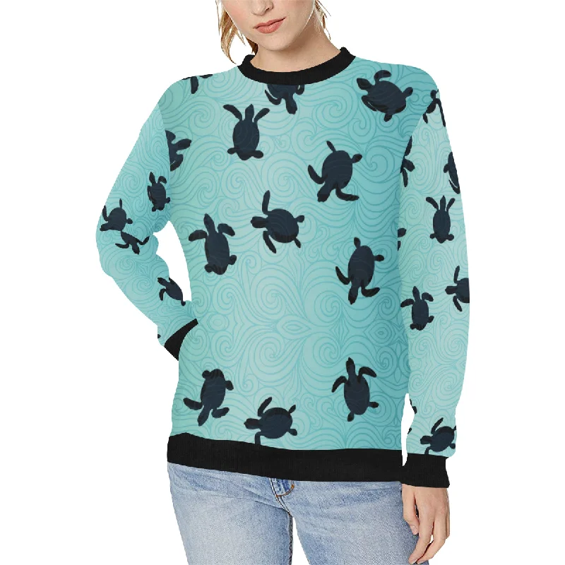 Sea turtle with blue ocean backgroud Women's Crew Neck Sweatshirt